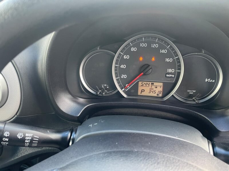 Toyota Vitz 2013 FJ62 HZP