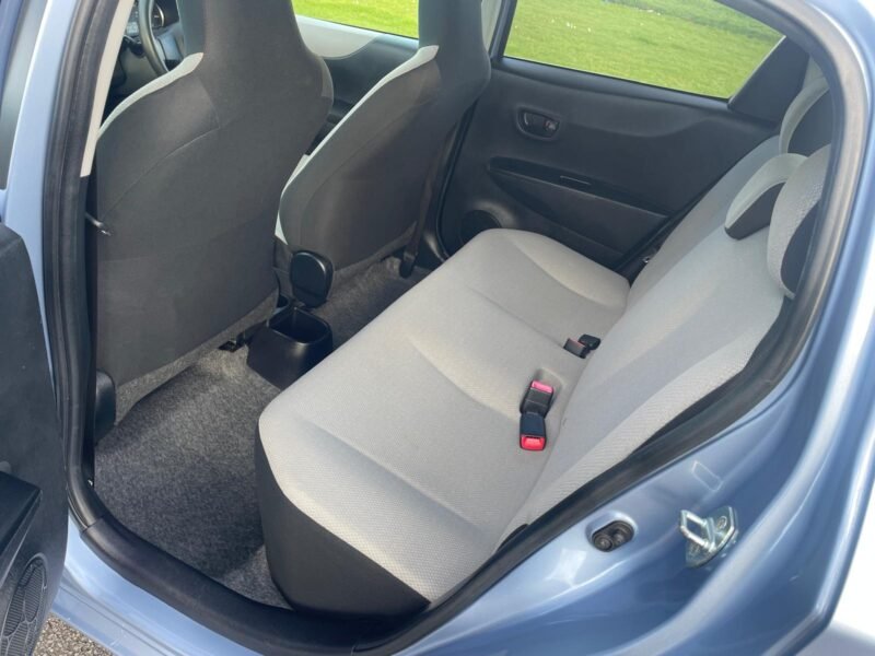 Toyota Vitz 2013 FJ62 HZP
