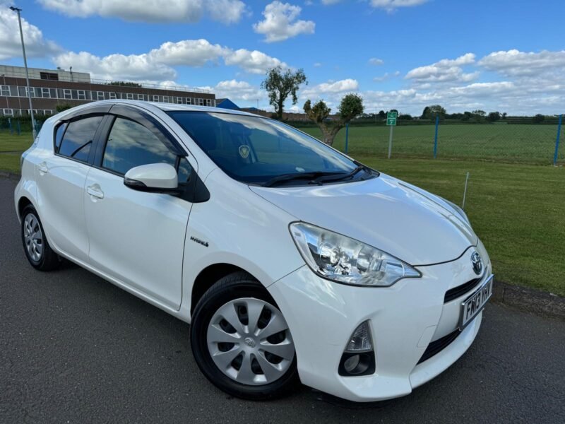 Toyota Aqua 2013 - SOLD -