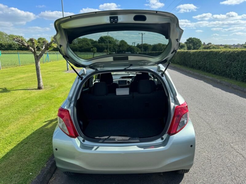 Toyota Vitz/Yaris 2013 FM13 YHS