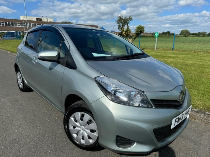 Toyota Vitz/Yaris 2013 FM13 YHS