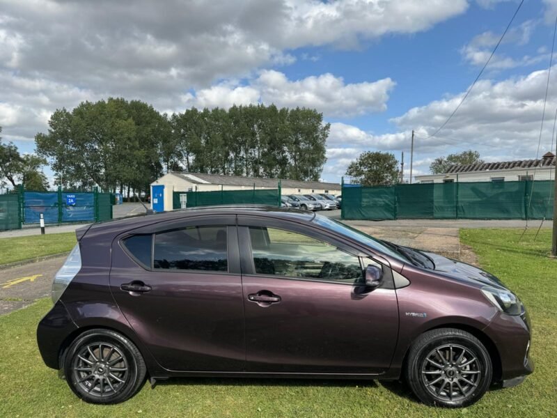 2013 Toyota Aqua - SOLD -