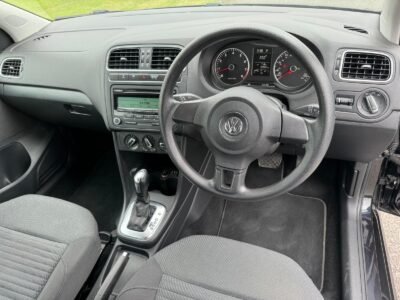 2011 VW POLO