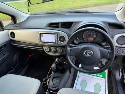 2013 Toyota Vitz FM13 YMD