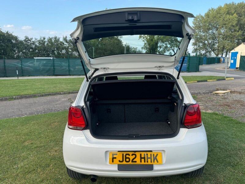 2012 VW POLO FJ62 HHK