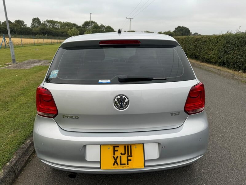 2011 VW POLO FJ11 XLF