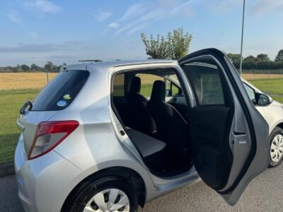 Toyota Vitz/ Yaris 2011 FJ11 XLG