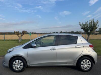 Toyota Vitz/ Yaris 2011 FJ11 XLG