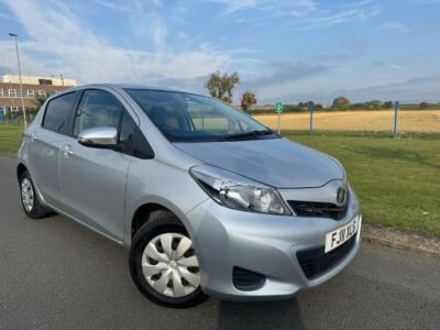 Toyota Vitz/ Yaris 2011 FJ11 XLG