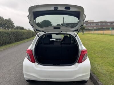 Toyota Vitz/ Yaris 2012 FJ12 VYW