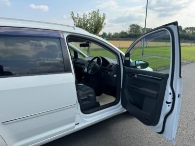 VW Touran 2013 White