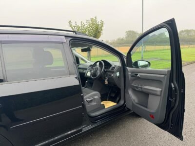 VW TOURAN 2013 BLACK